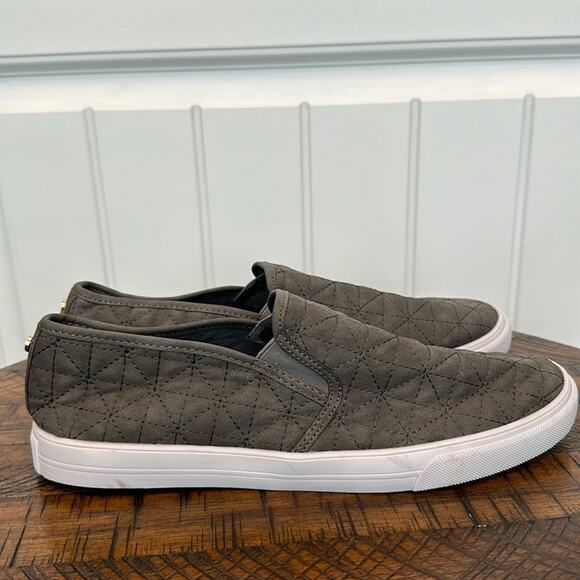 Global Win Women’s 11 Gray Quilted Slip On Loafer Sneaker - Picture 5 of 10